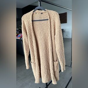 Tan teddy cardigan with pockets #cardigan
Used for photoshoot for 5 min